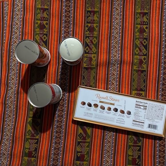 Storage and gift tins (4 total) Assorted Size, Brands, and Shapes - Picture 5 of 14